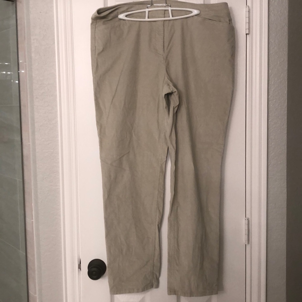 JJill tan straight leg corduroys
